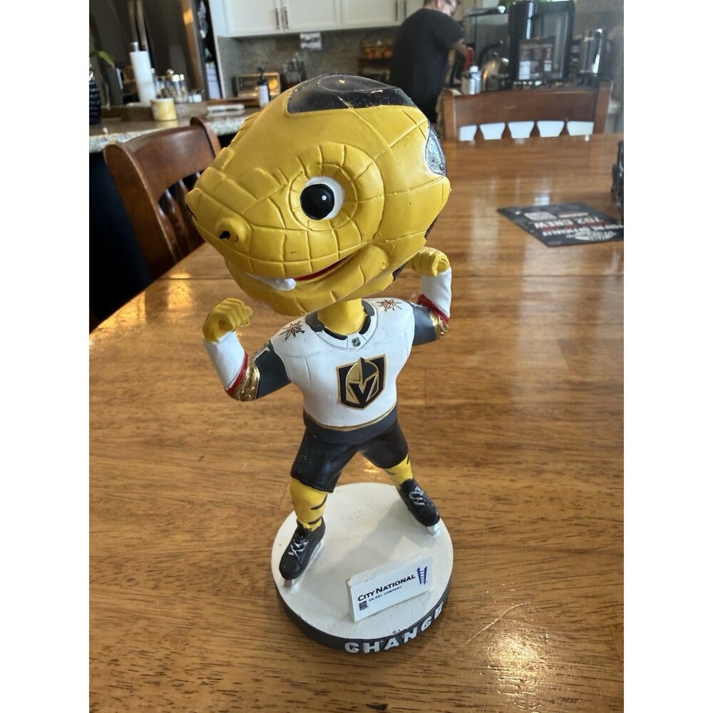 LAS VEGAS GOLDEN KNIGHTS BOBBLEHEAD SGA CHANCE MASCOT 2018 INAUGURAL SEASON